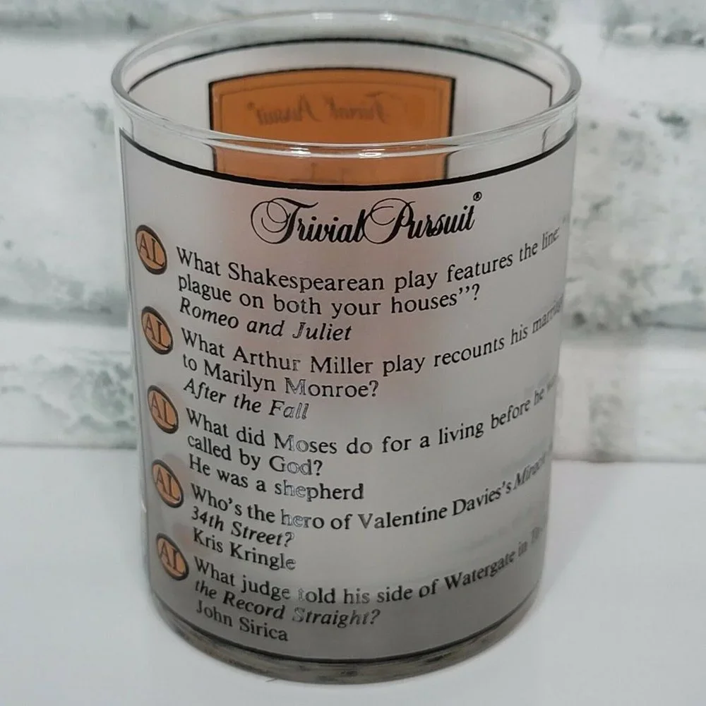 Vintage Trivial Pursuit Art‎ & Literature Game Rocks Glass Pop Culture Culver